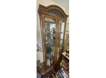 NICE OAK FINISH DISPLAY CABINET