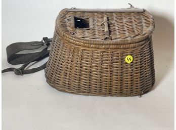 ANTIQUE WICKER FISHING CREEL