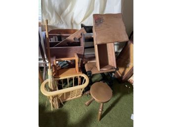 LOT OF SMALL MISCELLANEOUS WOOD FURNITURE