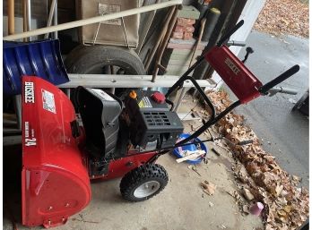 HUSKEE 24' LIKE NEW SNOW BLOWER