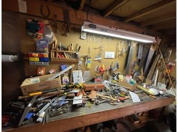 FULL BENCH TOP OF TOOLS