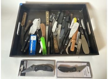 LOT OF VINTAGE AND CONTEMPORARY FISH KNIVES, POCKET KNIVES, AND MORE