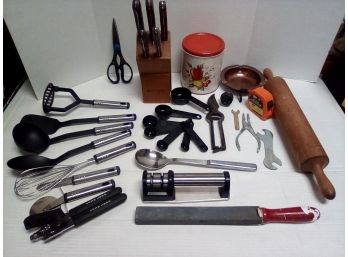 Kitchen Goods-Home Hero Utensils, Knife Block (Emojoy), Sharpeners, Measuring, Tools, Rolling Pin   CVBK