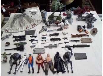 Star Wars Collection 41 Pc. Action Figures,  Robotics, 3 Star Wars Insignias & Ship Panel  & Binder C4