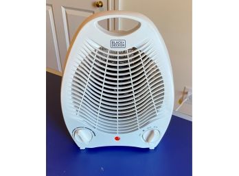 A Black & Decker Esk Top Heater