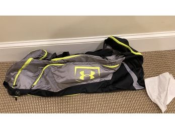 An Under  Armour  Duffle Gym Bag - Retail 49.99