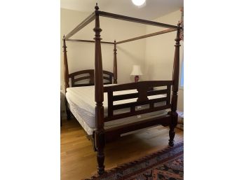 Beautiful Queen Mahogany Four Post Bed With Canopy Top