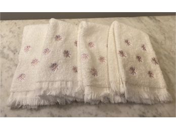 Four Hand Towels With Pink Daisies