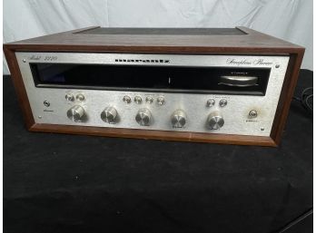 Marantz Model 2220 Stereophonic Receiver