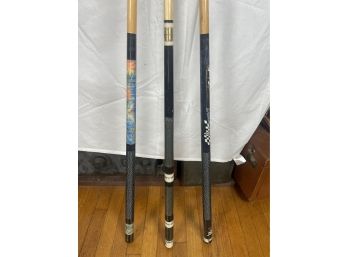 3 Pool Sticks