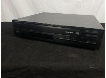 Yamaha Compact Disk Player