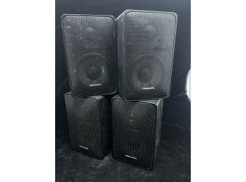 Realistic Speakers Lot Of 4 MINIMUS 7