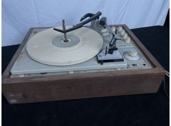 KLH Turntable