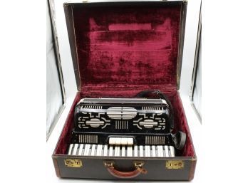 LA TOSCA GRETSCH BOLOGNESE ITALY VINTAGE ACCORDION WITH CASE