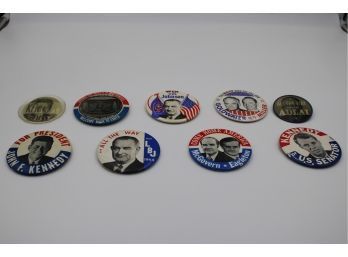 (29) 1960'S USA POLITICAL CAMPAIGN PINS & MISCELLANEOUS VINTAGE PINS