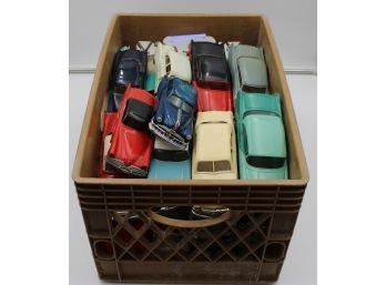 (42) ANTIQUE DIECAST MODEL CARS UNIDENTIFIED BOX LOT