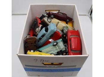 (34) ANTIQUE DIECAST MODEL CARS UNIDENTIFIED BOX LOT