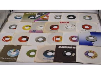 VINYL RECORDS 45RPM MISCELLANEOUS RECORDS BOX LOT (QUEEN, MADONNA, AC/DC)