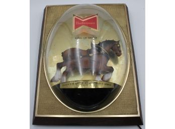 BUDWEISER CLYDESDALE BUBBLE LIGHT UP VINTAGE BEER SIGN