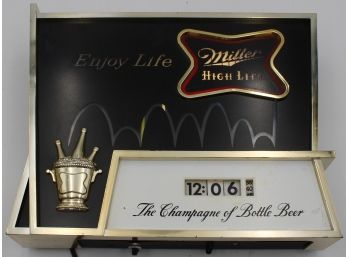 MILLER HIGH LIFE BEER ANALOG CLOCK VINTAGE BEER SIGN