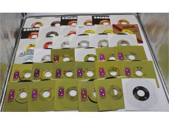 VINYL RECORDS 45RPM MISCELLANEOUS BOX LOT (BARRY MANILOW, JOHNNY MATHIS, BARBARA STREISAND)