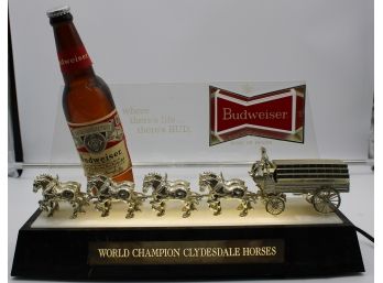 BUDWEISER CLYDESDALE HORSES LIGHT UP VINTAGE BEER SIGN