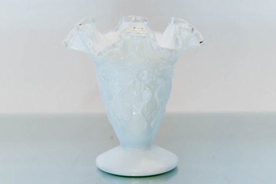 4.25' Fenton Spanish Lace Silver Crest Ruffled Vase
