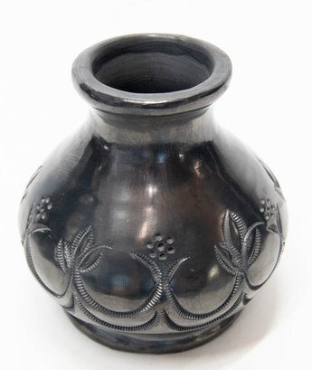 Barro Negro Black Clay Oaxaca Vase Unsigned
