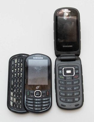 2012 Samsung Tracfone And Flip Phone