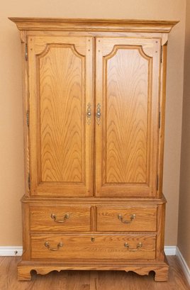 Vintage USA Made THOMASVILLE FURNITURE American Oak Collection Armoire