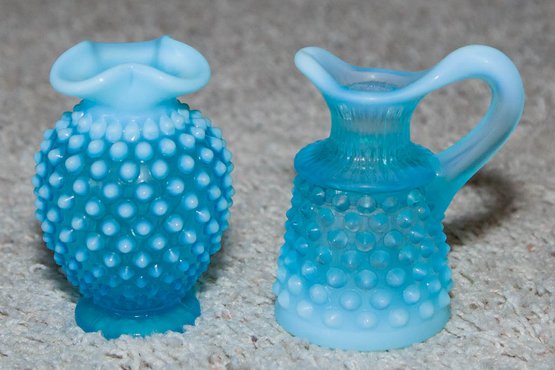 4' Fenton Blue Opalescent Hobnail Creamer And Bud Vase