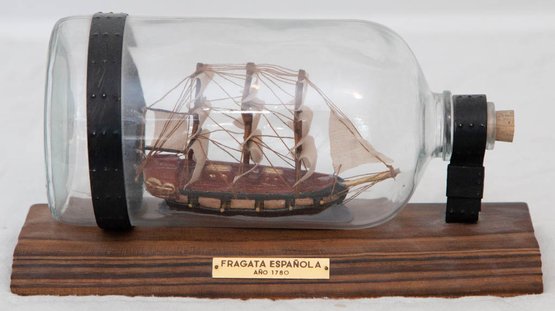 Vintage Fragata Espaola Ano 1780 Model Ship In A Bottle