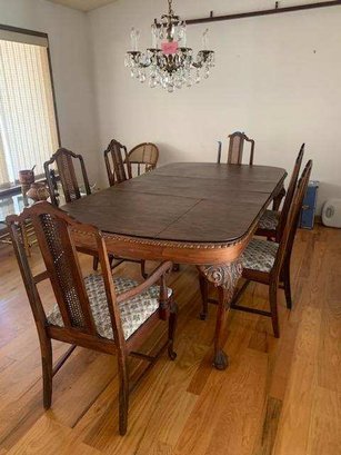 Early 20th Cent. HC Niemann Company Federal Style Mahogany Dining Table (alternate Pick Up Date And Location)