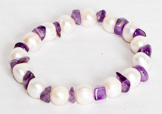 Amethyst And Fresh Water Pearl Stretchable Bracelet