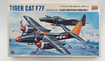 Tiger Cat F7F US Navy Fighter Plane 1:72 Model Kit