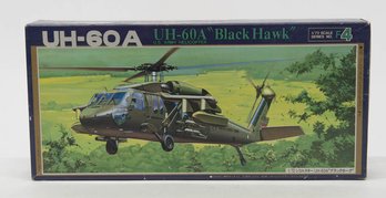 UH-60A US Army Helicopter Black Hawk 1:72 Model Kit