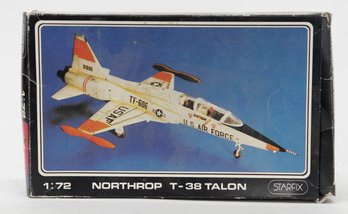 Starfix Northrop T-38 Talon 1:72 Model Kit