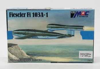 Fieseler Fi 103A-1 1:72 Model Kit