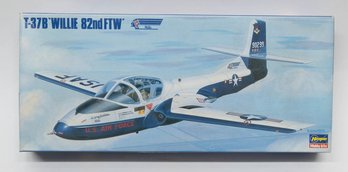 1991 Hasegawa T-37B Willie 82nd FTW 1:72 Model Kit