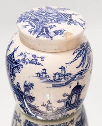 Circa 1775-1825 English Porcelain Lidded Tea Jar In The Chinese Taste *appraised