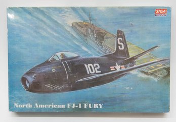 Siga North American FJ-1 Fury 1:72 Model Kit