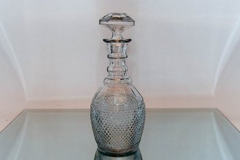 12' Glass Decanter With Stopper