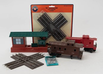 Lionel O-27 Crossover, Tran Station And Cars