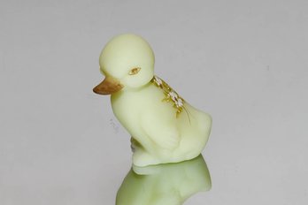 Fenton Yellow Custard Hand Painted And Signed Duckling With White Daisies