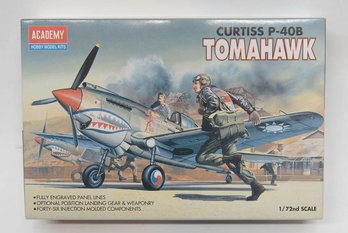 Academy Curtiss P-40B Tomahawk