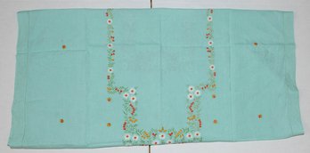 Hand Embroidered Robing Egg Blue Cotton And Daisy Tablecloth 66x48