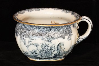 1891-1901 English Doulton Burslem Blue And White Porcelain Chamber Pot