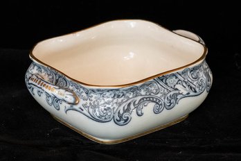 1891-1901 English Doulton Burslem Blue And White Porecelain Double Handled Dish