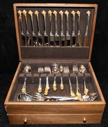 Oneida Damask Rose Stainless Flatware Service For 12 With Box