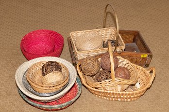 Lot Of Wicker Baskets